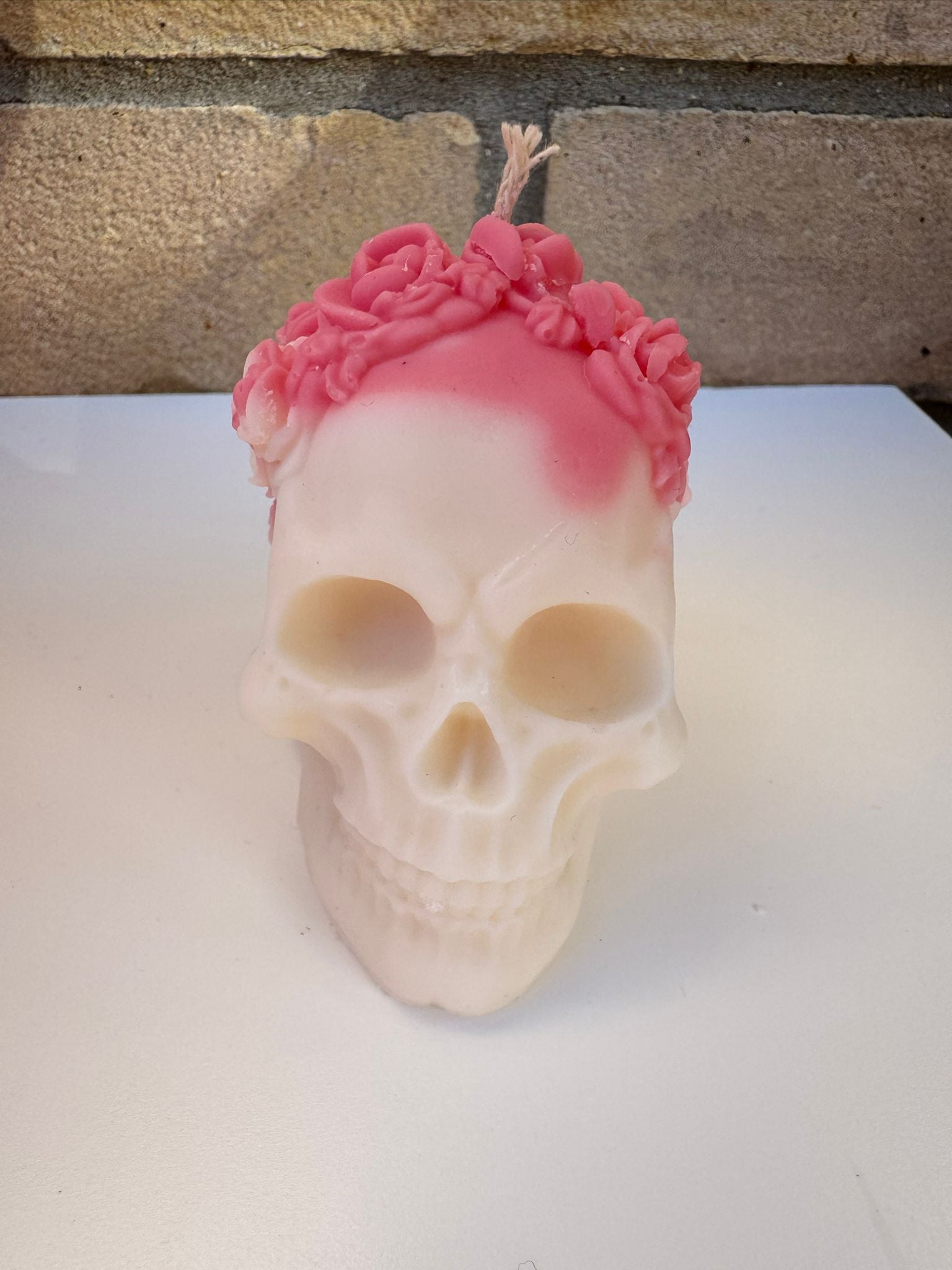 Skull & Roses Candle – Handmade Halloween Gothic Candle