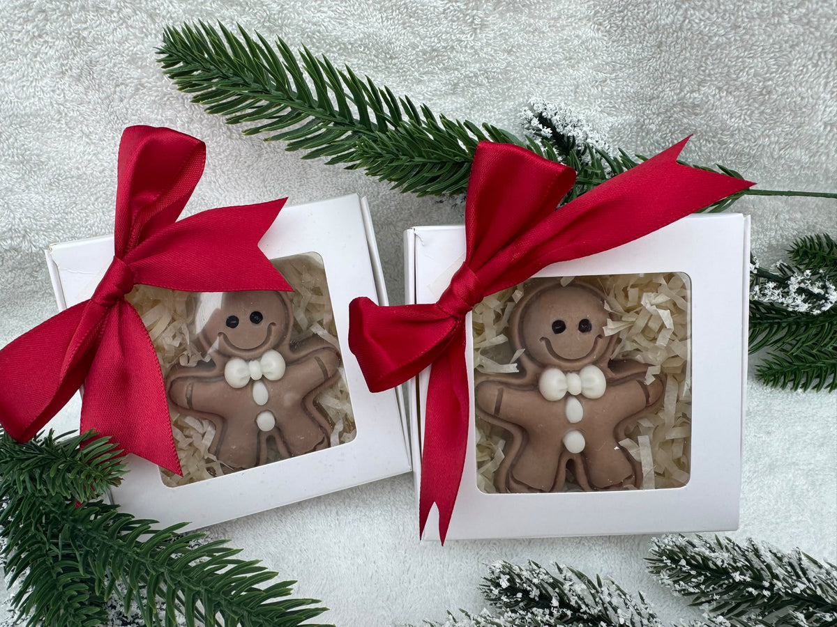 🎄 Christmas Gingerbread Man Gift Box – Handmade Wax Decoration
