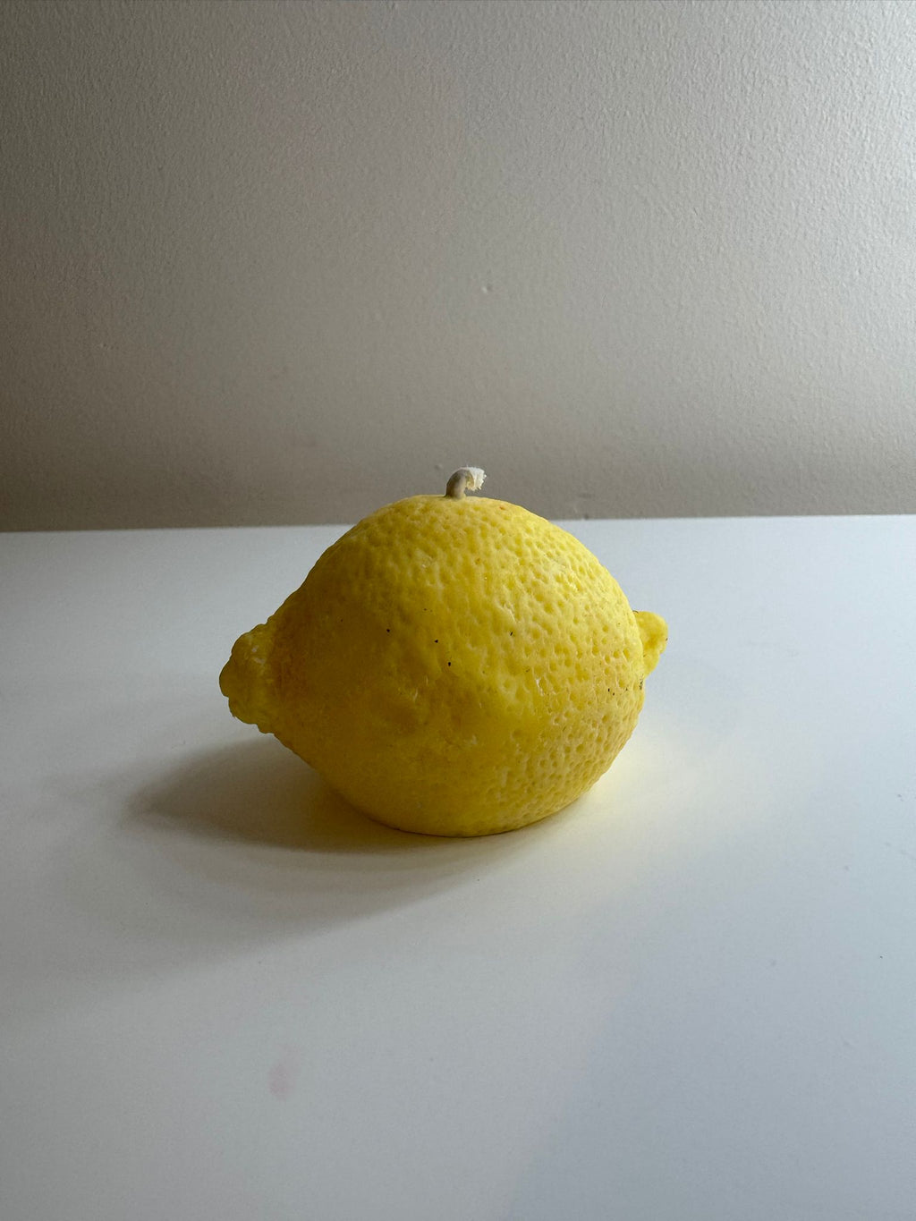 Lemon Soy Wax Candle – Handmade Decorative Fruit Candle
