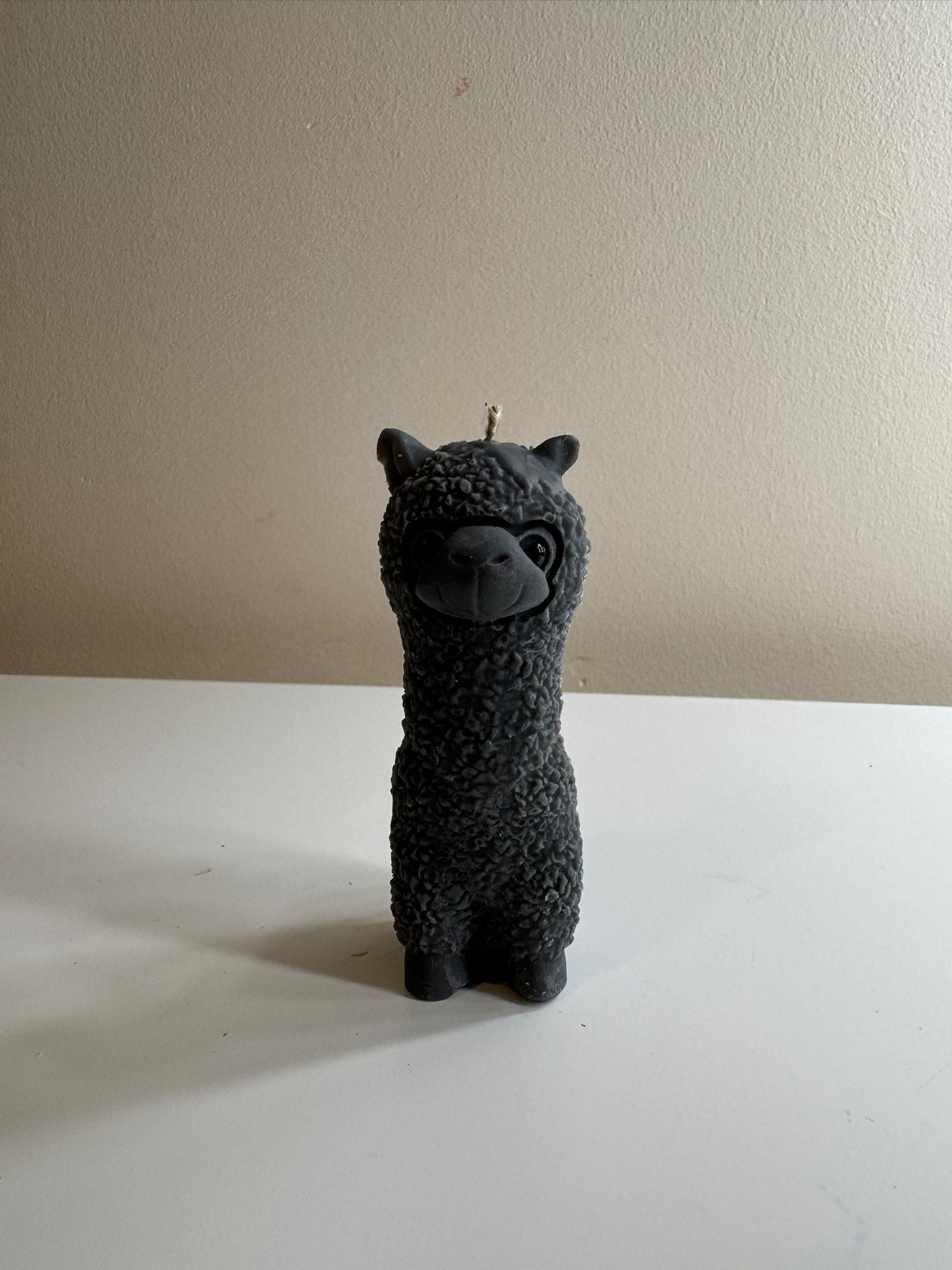 🕯️ Cute Alpaca Soy Wax Candle – Handmade Aesthetic Gift