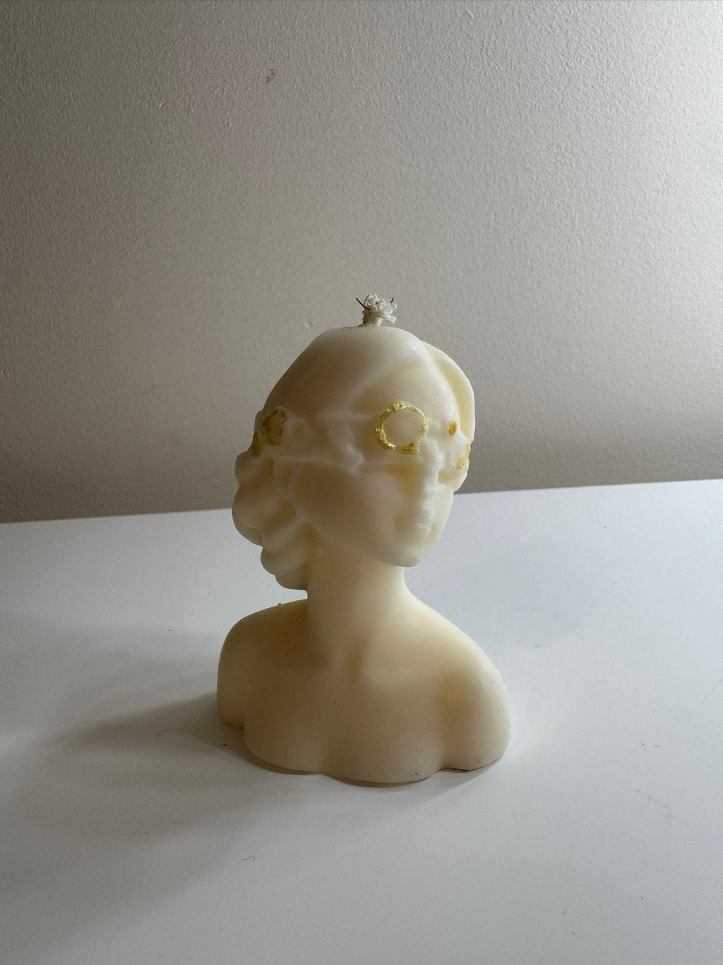 Elegant Lady Bust Soy Wax Candle – Hndamade Decorative Sculpture Candle