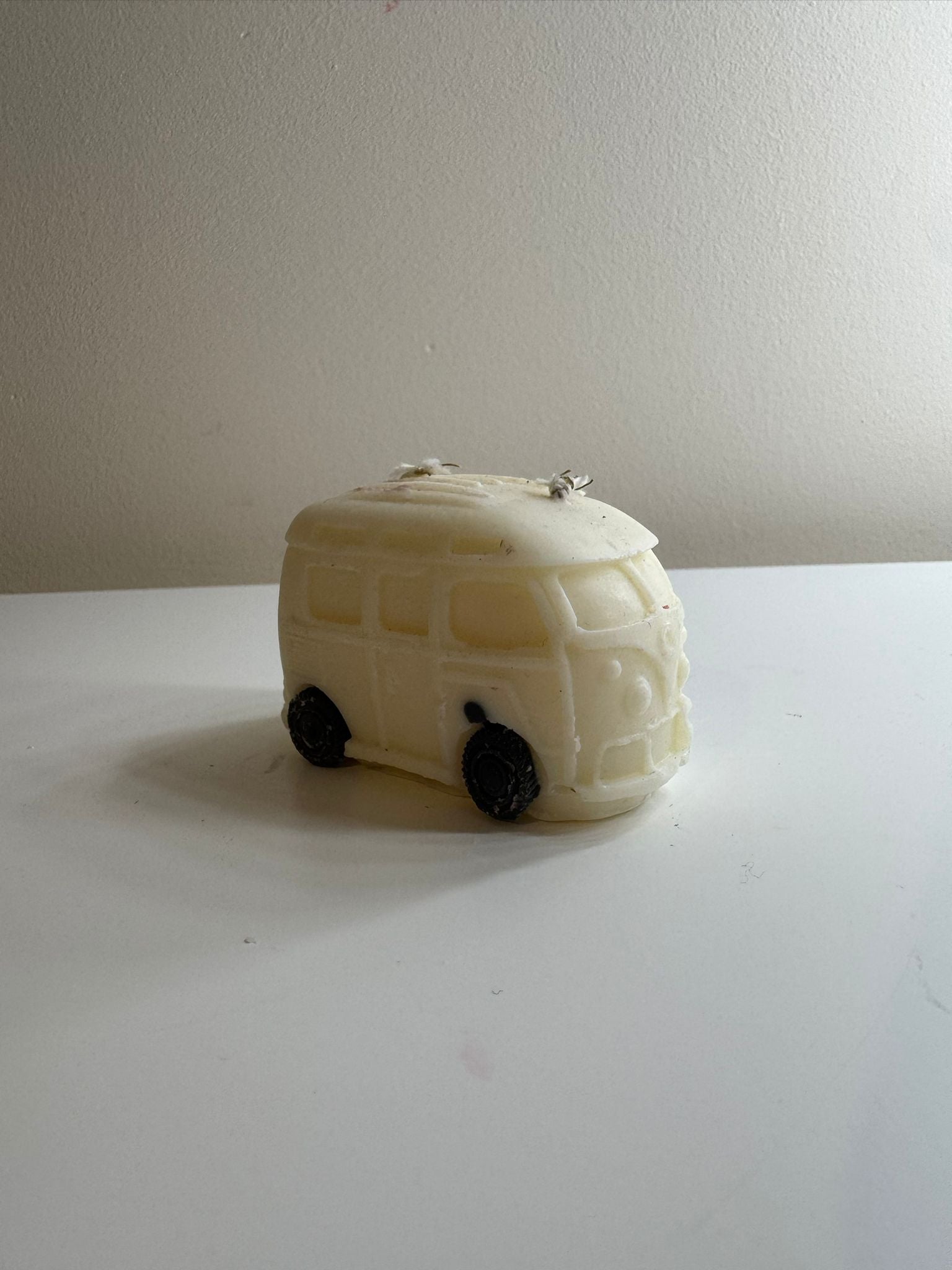Vintage Camper Van Soy Wax Candle – Handmade Decorative Candle