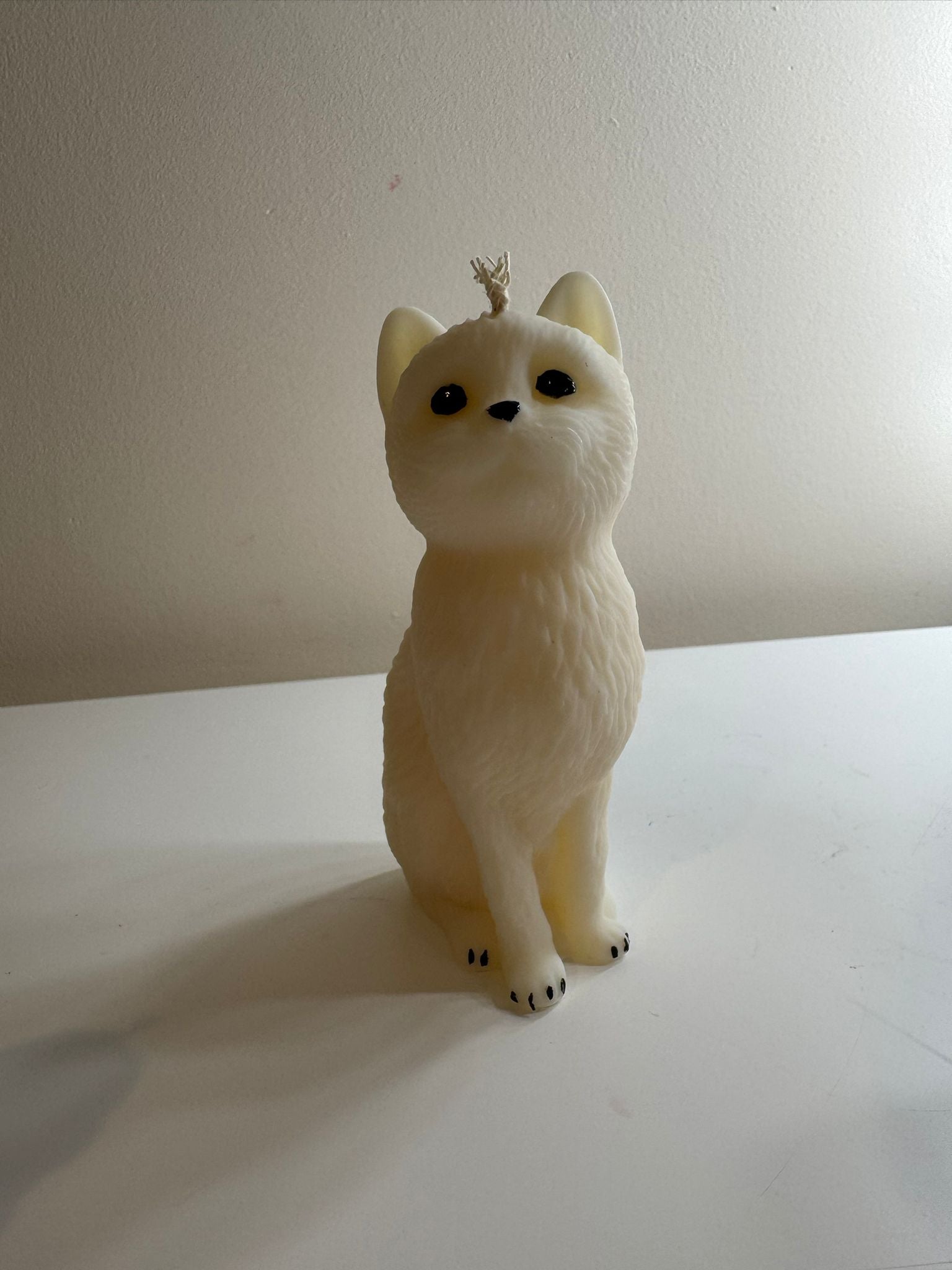 🐱🕯️ Elegant Cat Candle – Handmade Soy Wax