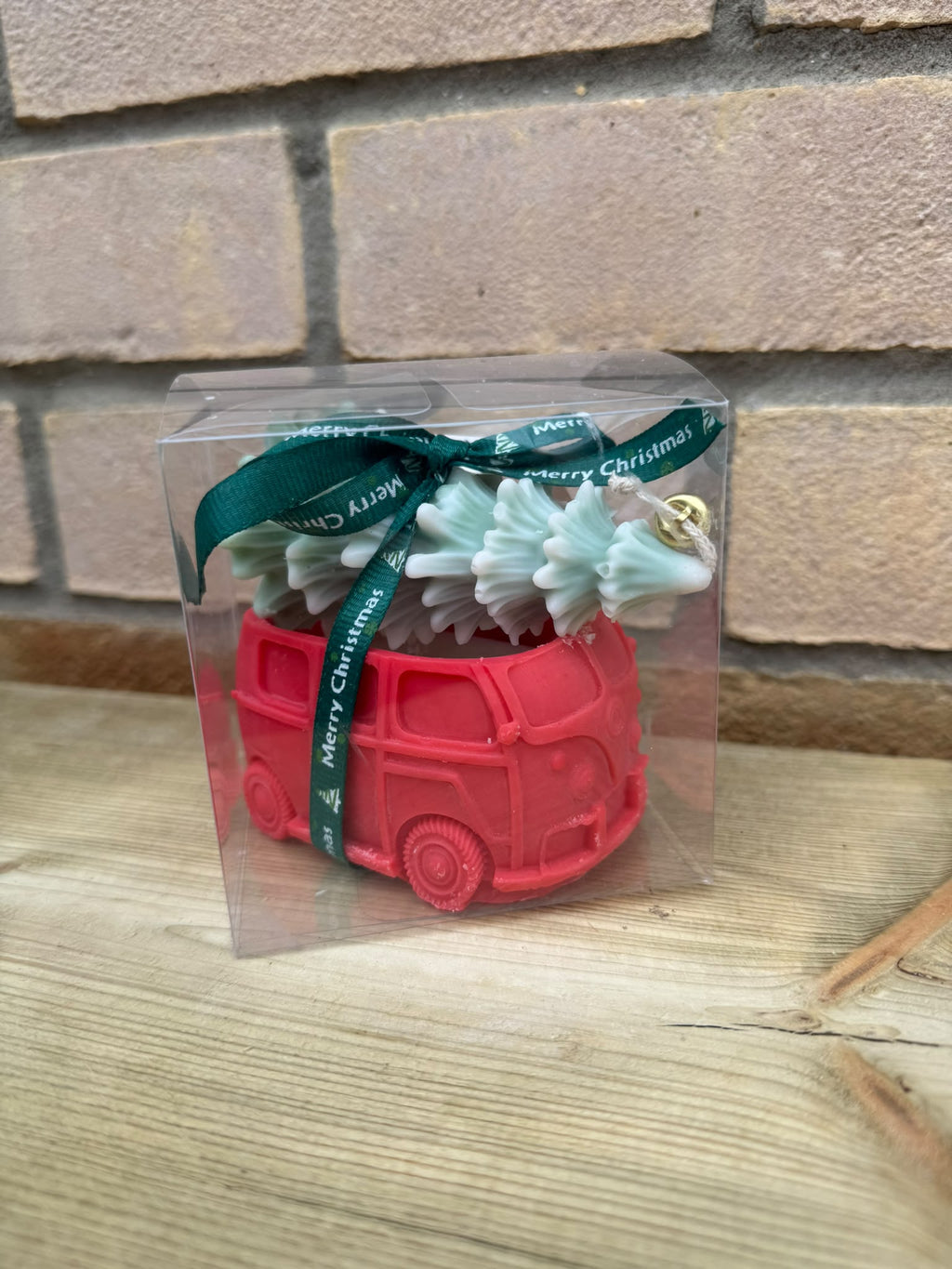 🎄 Christmas Campervan Candle with Christmas Tree – Handmade Festive Gift