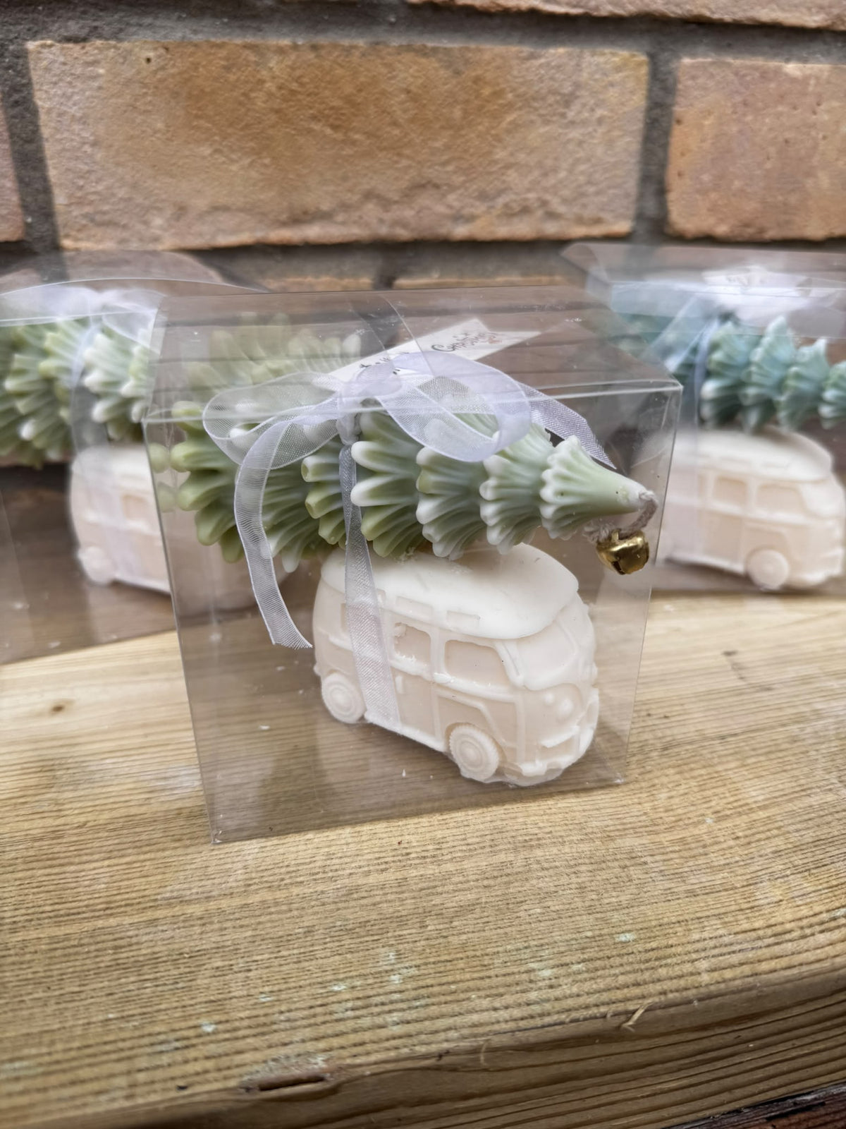 🎄 Christmas Campervan Candle with Tree – Handmade Christmas Gift