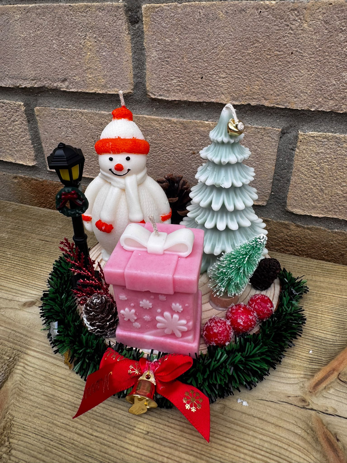 🎄 Christmas Snowman Candle Arrangement – Handmade Festive Decoration